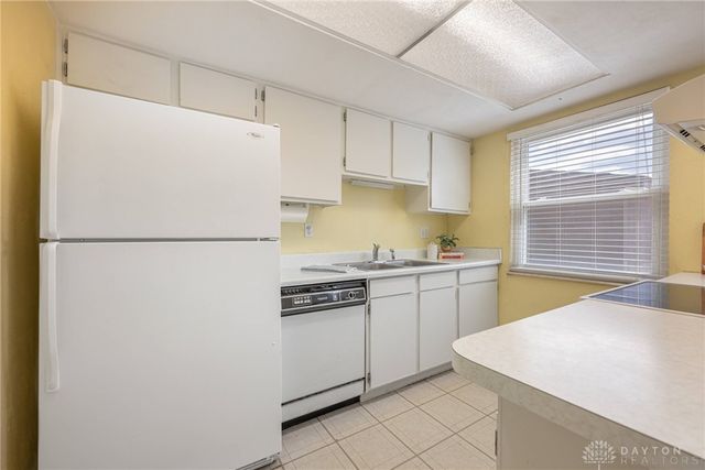 2106 Wellington Court, Fairborn, OH 45324