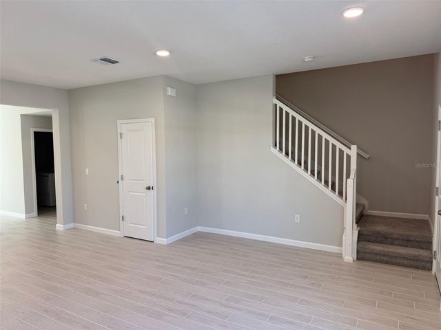 619 POTHOS STREET, Apopka, FL 32703