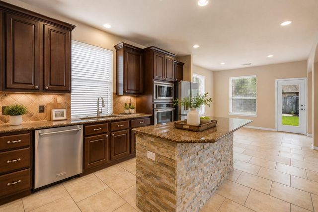 22423 Wenbury Drive, Tomball, TX 77375