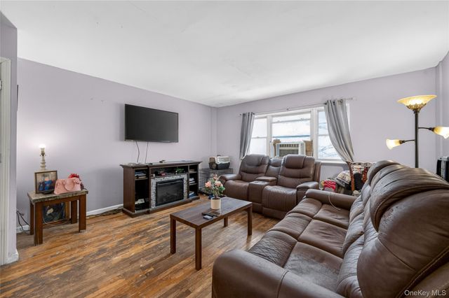 1043 Hendrix Street, Brooklyn, NY 11207