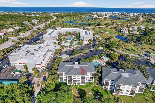390 NE Edgewater Drive 403, Stuart, FL 34996