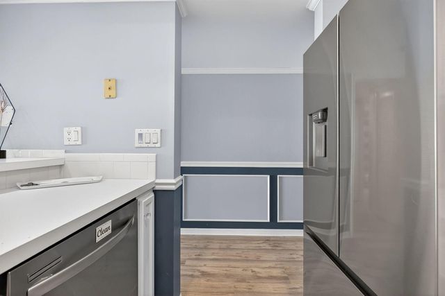 390 NE Edgewater Drive 403, Stuart, FL 34996