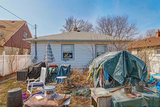 4646 N 72nd STREET, Milwaukee, WI 53218