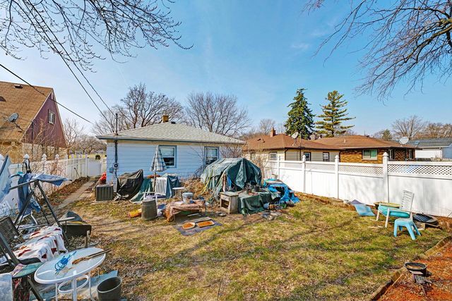 4646 N 72nd STREET, Milwaukee, WI 53218