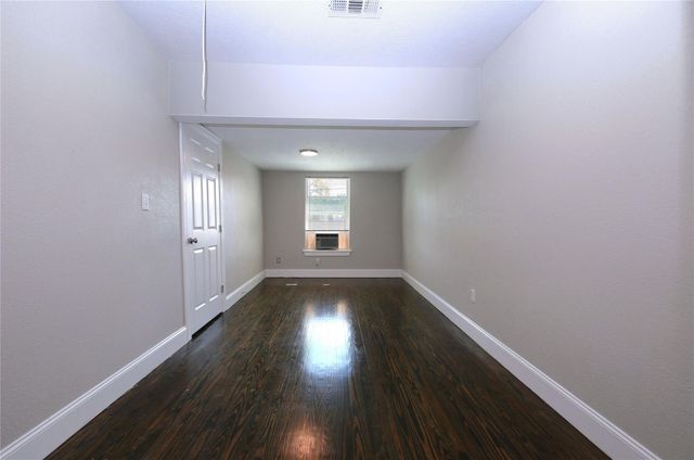 5520 Lawson, Houston, TX 77023