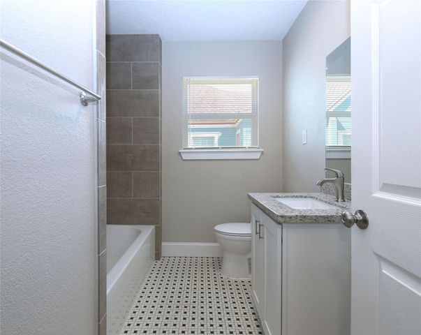 5520 Lawson, Houston, TX 77023