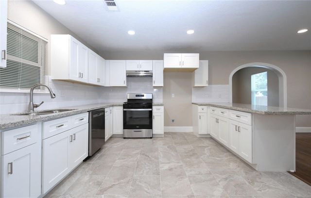 5520 Lawson, Houston, TX 77023