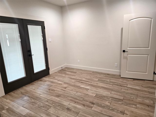 245 Creek Crossing Street, Alvord, TX 76225