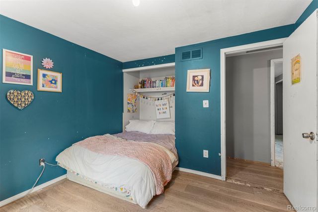 38320 Townhall Street, Harrison Charter Township, MI 48045