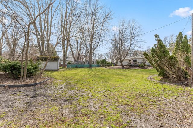 38320 Townhall Street, Harrison Charter Township, MI 48045