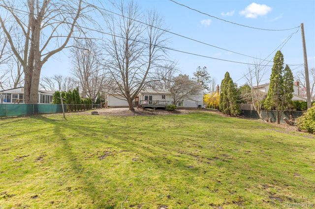 38320 Townhall Street, Harrison Charter Township, MI 48045