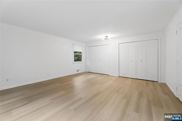 26 Glenwood Road, Tenafly, NJ 07670