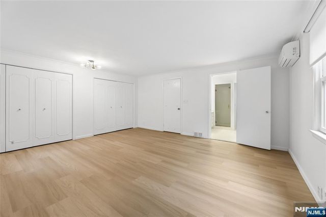 26 Glenwood Road, Tenafly, NJ 07670