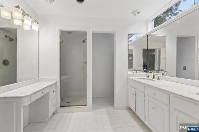 26 Glenwood Road, Tenafly, NJ 07670