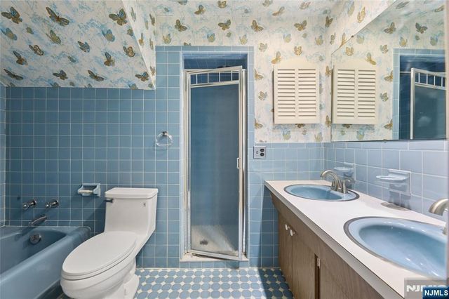 26 Glenwood Road, Tenafly, NJ 07670