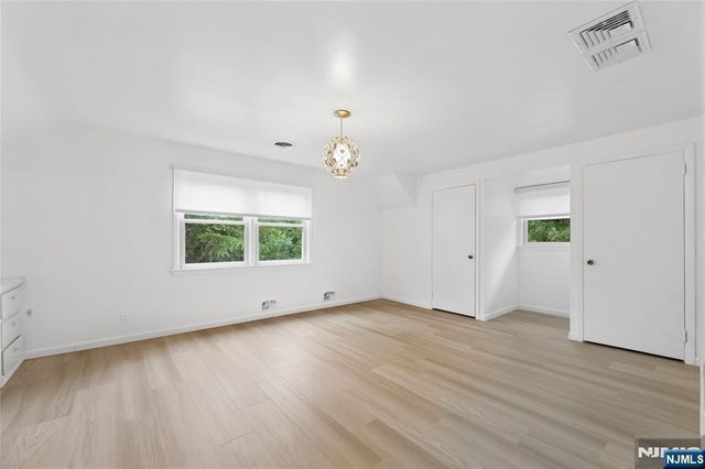 26 Glenwood Road, Tenafly, NJ 07670