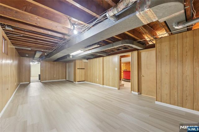 26 Glenwood Road, Tenafly, NJ 07670