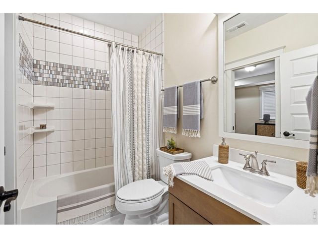 5881 N Beeler St, Denver, CO 80238