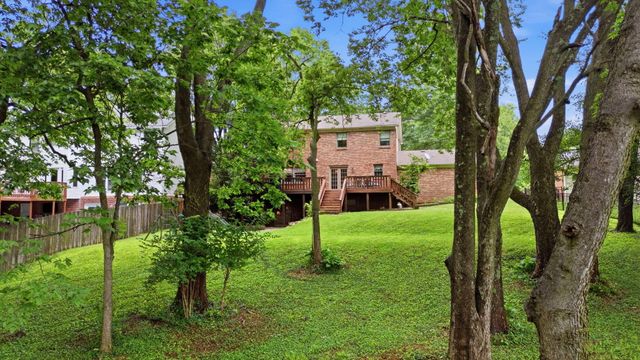 2441 Doubletree Court, Lexington, KY 40514