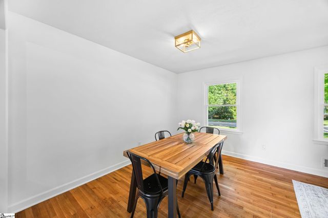 737 Lucerne Drive, Spartanburg, SC 29302