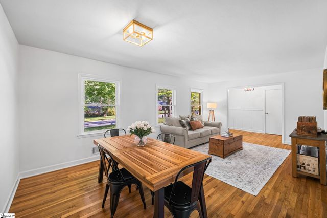 737 Lucerne Drive, Spartanburg, SC 29302