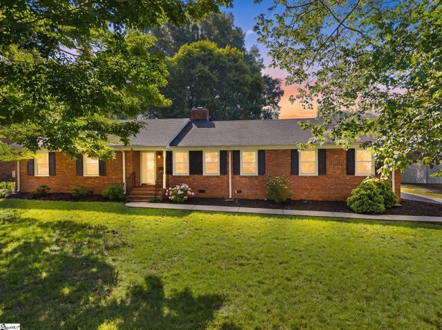 737 Lucerne Drive, Spartanburg, SC 29302