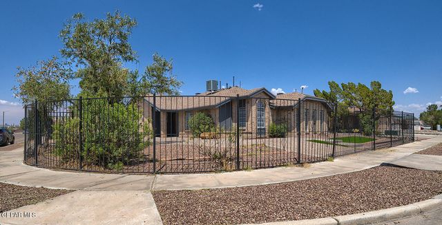 11565 BOB MITCHELL Drive, El Paso, TX 79936