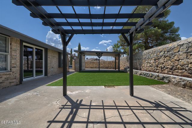 11565 BOB MITCHELL Drive, El Paso, TX 79936