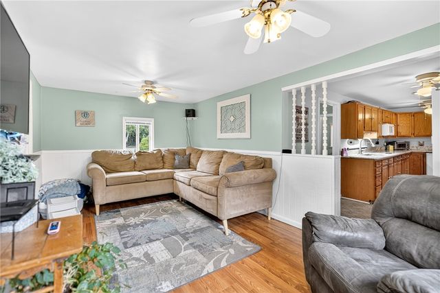 2345 Tuscarawas Rd, Brighton Twp, PA 15009