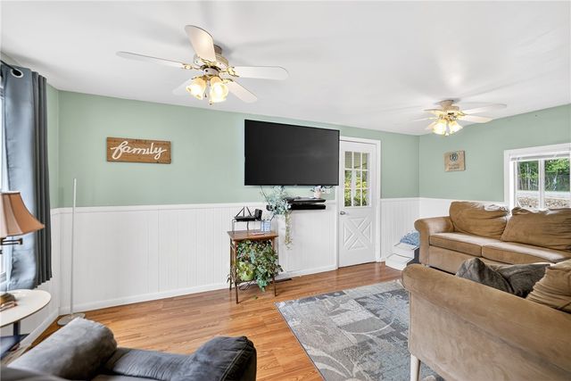 2345 Tuscarawas Rd, Brighton Twp, PA 15009