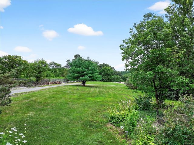 2345 Tuscarawas Rd, Brighton Twp, PA 15009