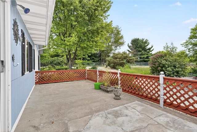 2345 Tuscarawas Rd, Brighton Twp, PA 15009