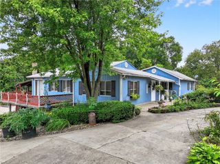 2345 Tuscarawas Rd, Brighton Twp, PA 15009