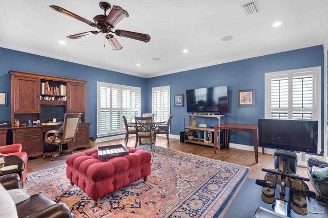 4106 Gale Dr, Pensacola, FL 32503