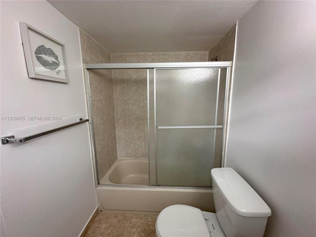 17021 N Bay Road 3204, Sunny Isles Beach, FL 33160