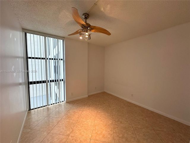 17021 N Bay Road 3204, Sunny Isles Beach, FL 33160