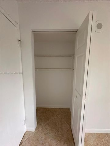 17021 N Bay Road 3204, Sunny Isles Beach, FL 33160