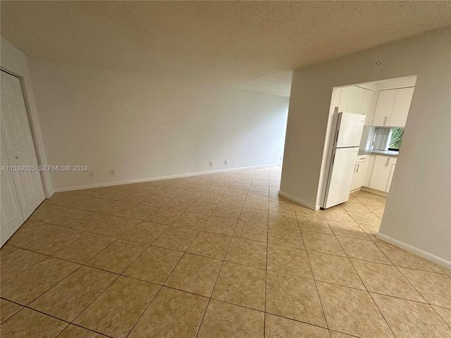 17021 N Bay Road 3204, Sunny Isles Beach, FL 33160