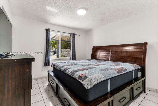 22 NW 108th Ct, Miami, FL 33172