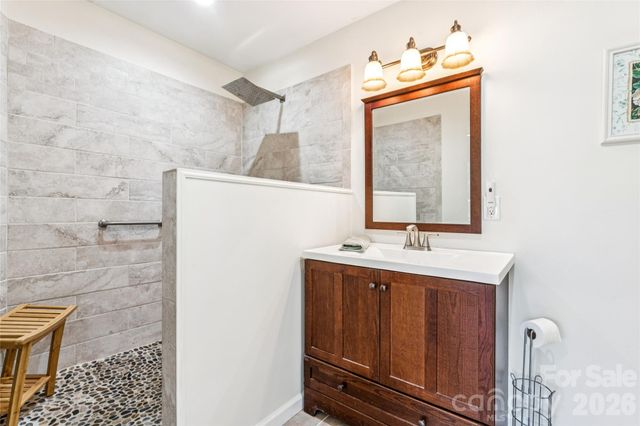 1820 Landsford Road, Marshville, NC 28103