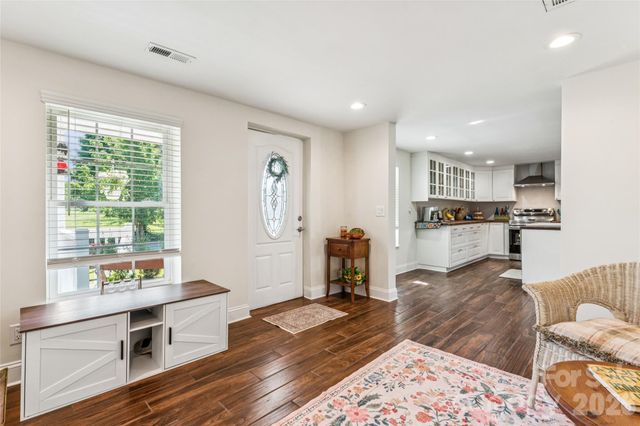 1820 Landsford Road, Marshville, NC 28103