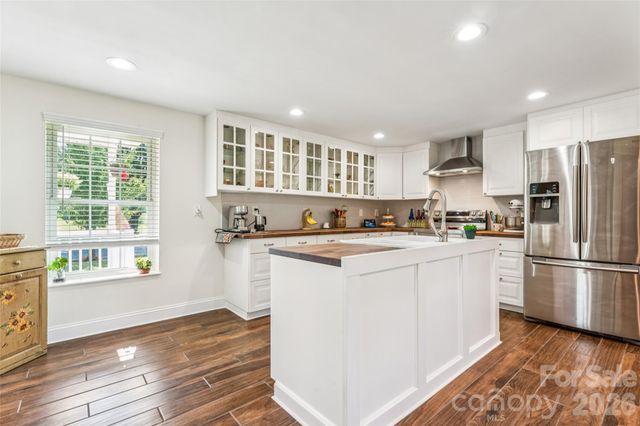 1820 Landsford Road, Marshville, NC 28103