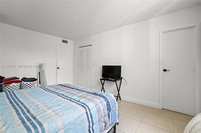 1800 SW 81st Avenue 1309, North Lauderdale, FL 33068