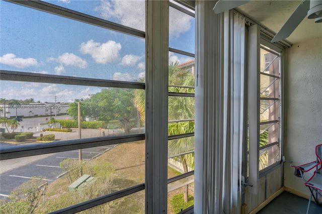 1800 SW 81st Avenue 1309, North Lauderdale, FL 33068