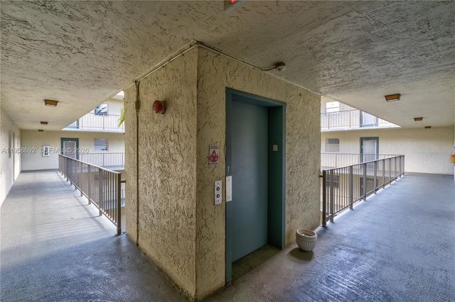 1800 SW 81st Avenue 1309, North Lauderdale, FL 33068