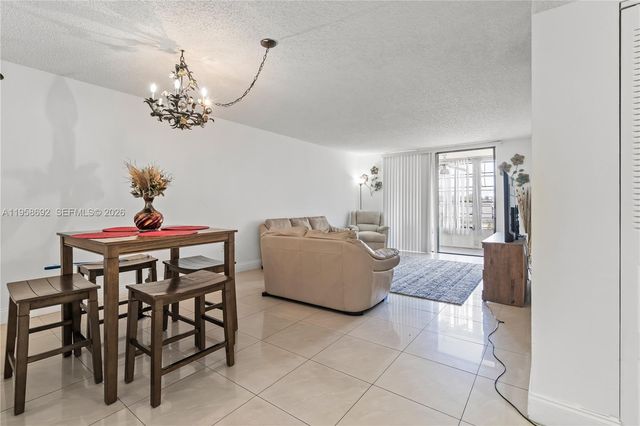 1800 SW 81st Avenue 1309, North Lauderdale, FL 33068