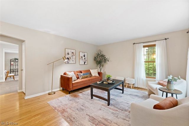 5239 Edenhurst Road, Lyndhurst, OH 44124