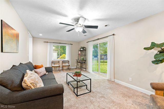 5239 Edenhurst Road, Lyndhurst, OH 44124