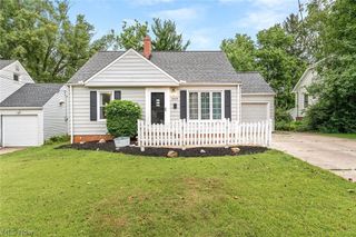5239 Edenhurst Road, Lyndhurst, OH 44124