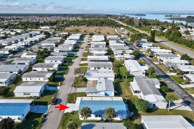 7605 Cedar Bark Road, Sebastian, FL 32976